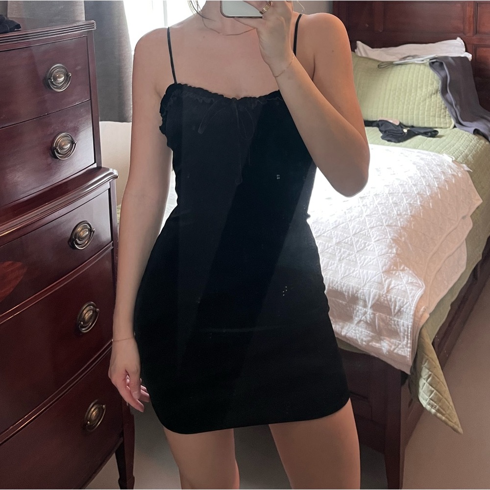 Urban Outfitters Black Velvet Mini Dress with Sweetheart Neckline